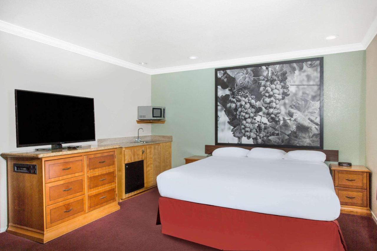 Motel Upper & 3*